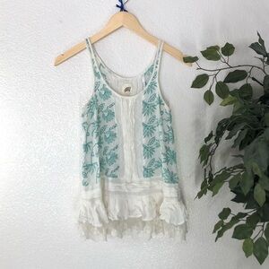 Anthro Lilka Green And White Floral Layered Tank